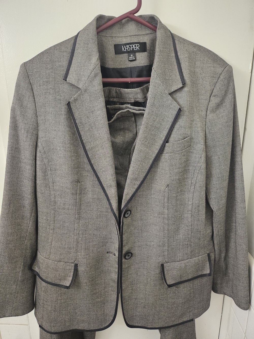Kasper Gray Pant Suit*Blazer with Dark Trim